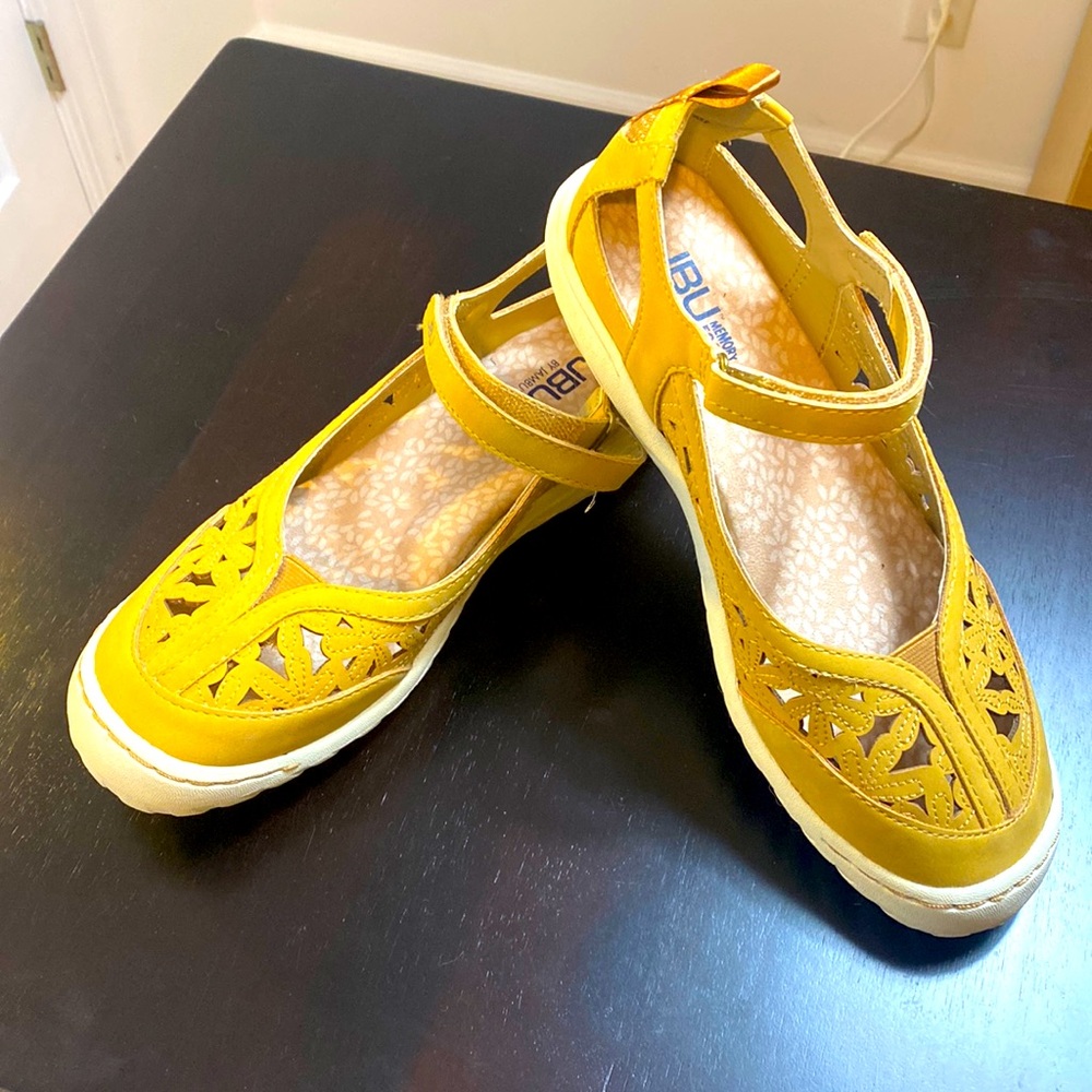 NEW JBU by Jambi Mary Janes